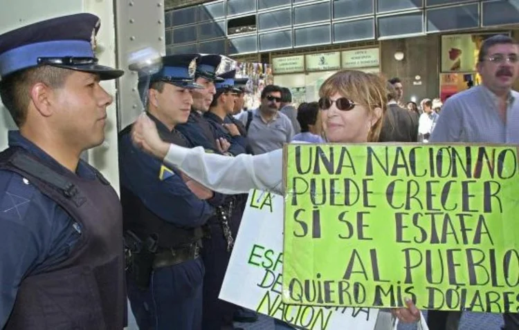 Historia de la Crisis Monetaria El Corralito, Argentina
